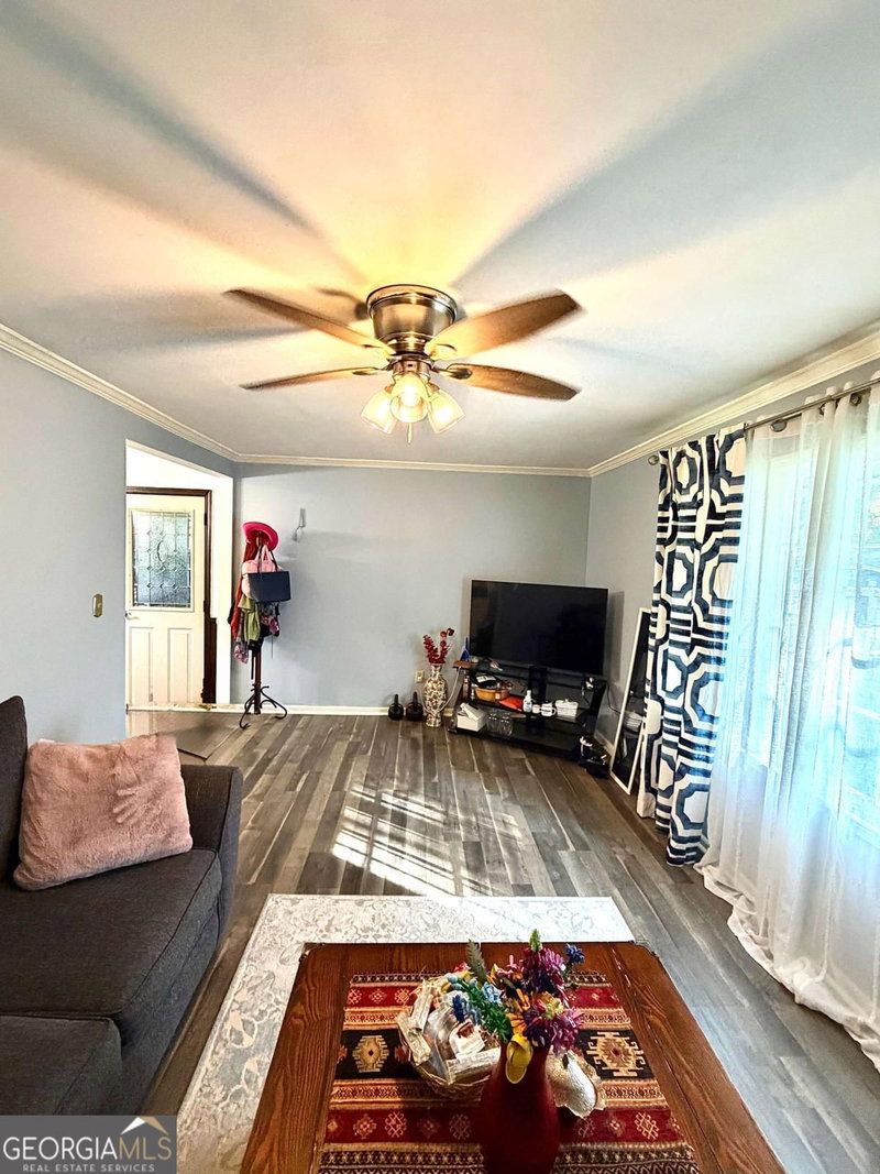 Photo 4 of 753 Brookwood Terrace SW