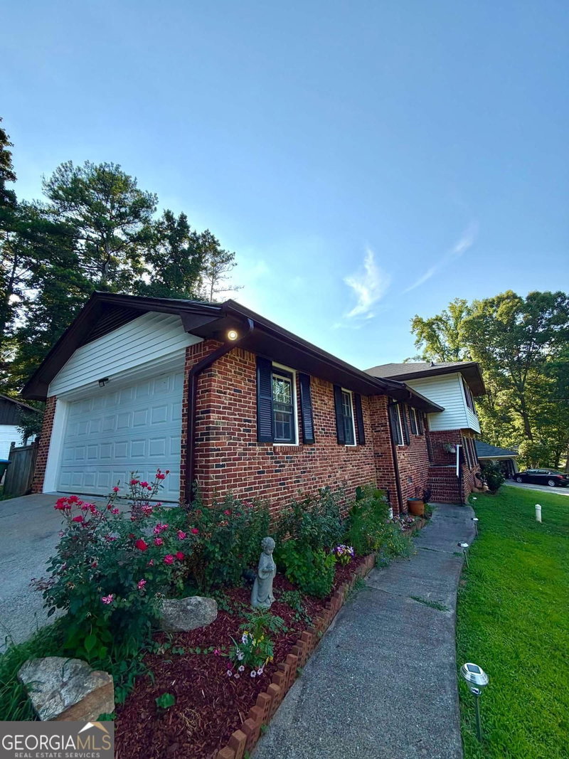 Photo 32 of 753 Brookwood Terrace SW