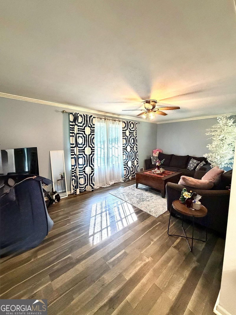 Photo 6 of 753 Brookwood Terrace SW