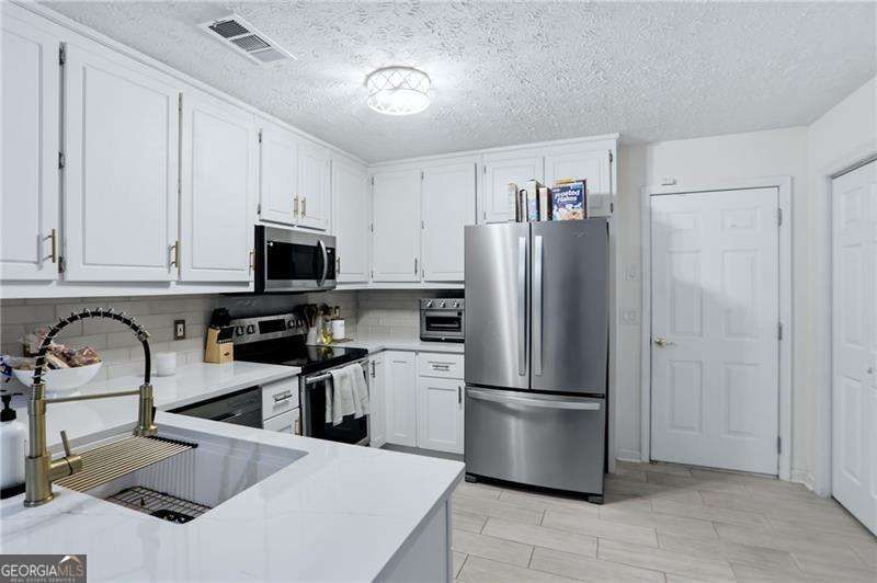 Photo 10 of 3740 Michaels Creek Way