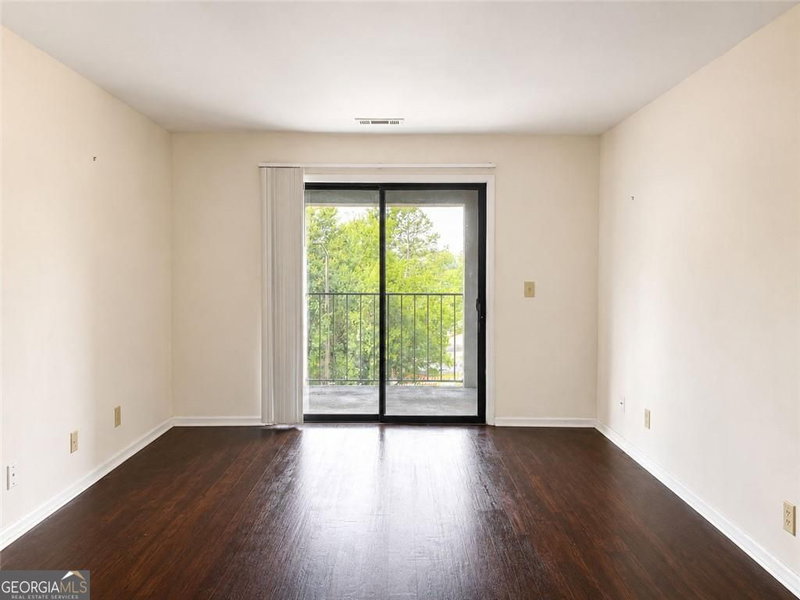 Photo 2 of 2657 Lenox Road NE #BLDG G #90