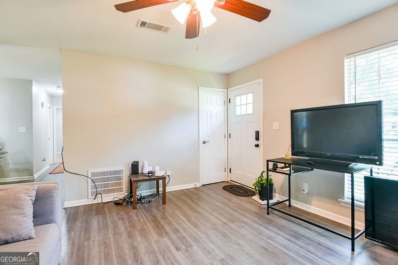 Photo 13 of 103 Sedgefield Drive
