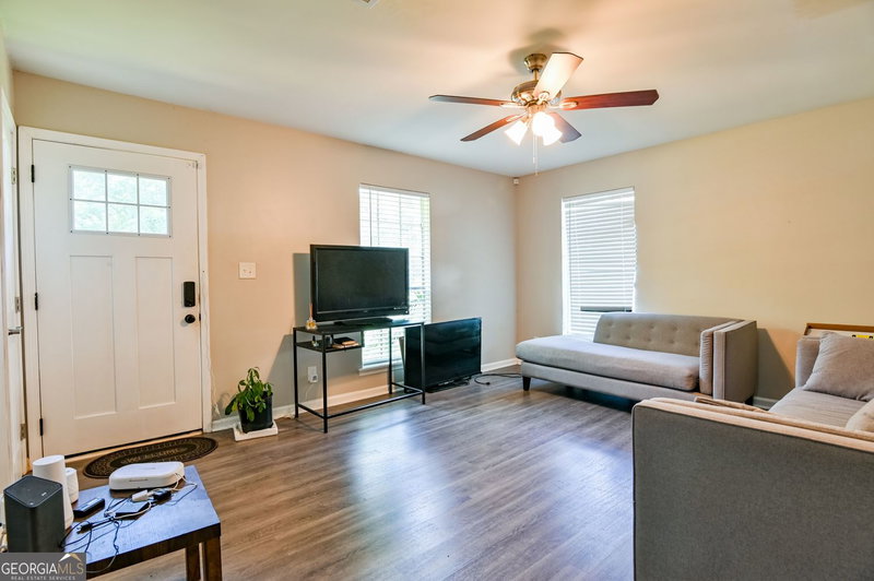 Photo 14 of 103 Sedgefield Drive