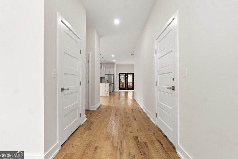 Photo 18 of 1084 Hubbard Street SW
