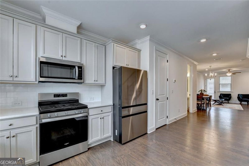 Photo 5 of 2612 Caruso Way
