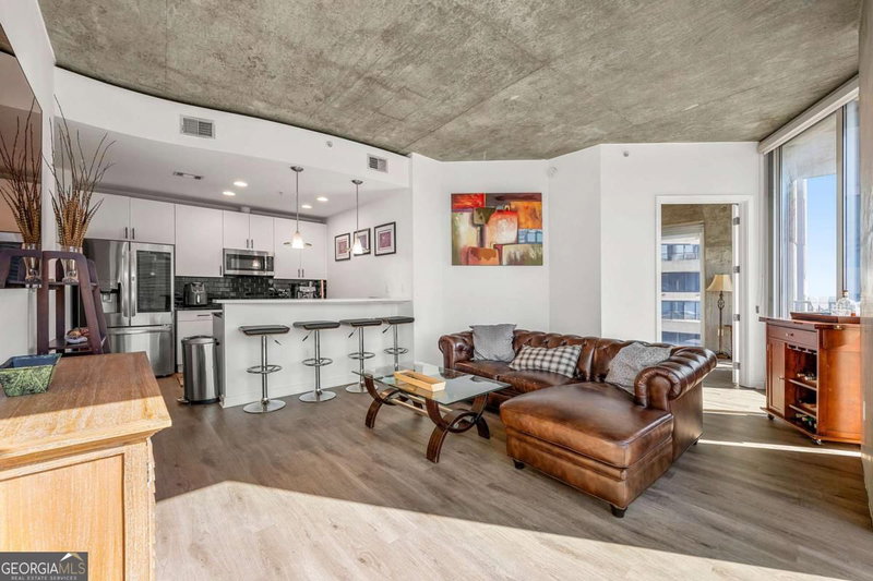 Photo 3 of 400 W Peachtree Street NW #2011