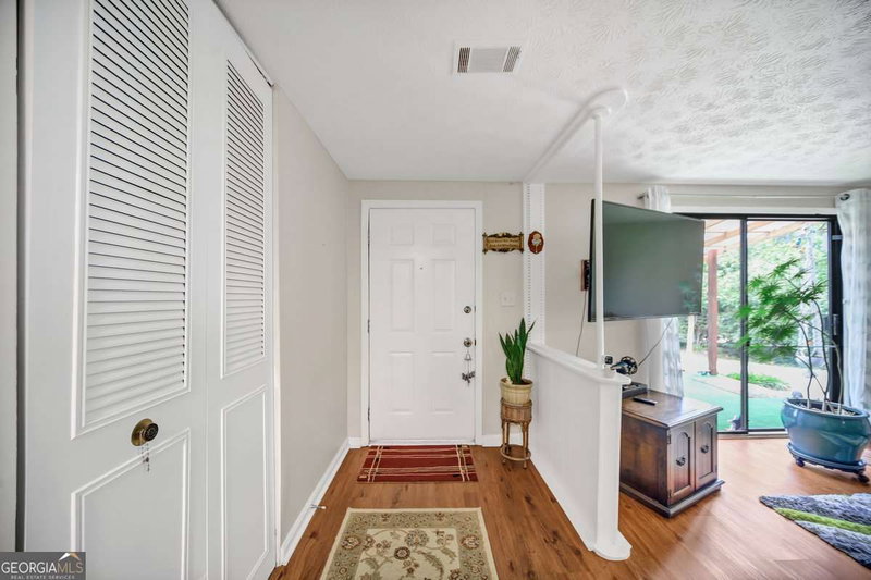 Photo 7 of 3184 Newcastle Way