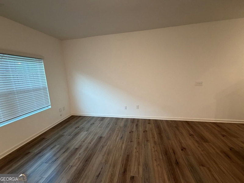 Photo 3 of 1410 Ben Park Way