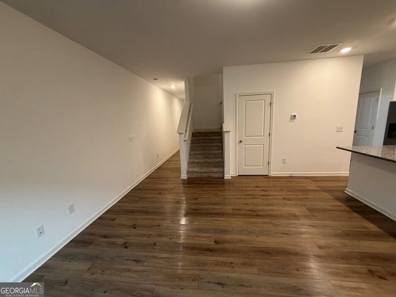 Photo 4 of 1410 Ben Park Way