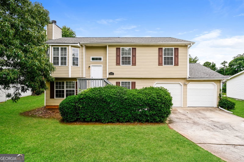 6155 Raleigh Oaks Court