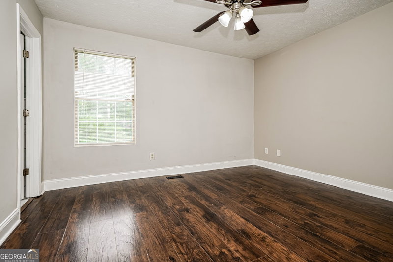 Photo 13 of 6155 Raleigh Oaks Court