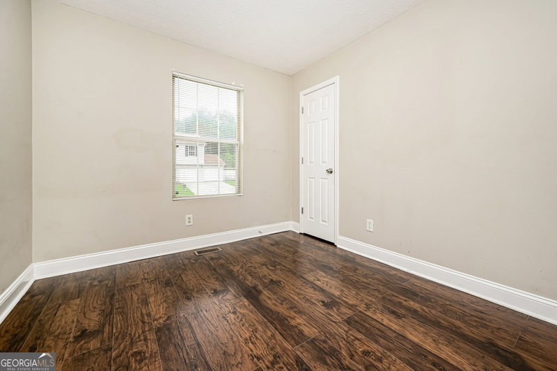 Photo 17 of 6155 Raleigh Oaks Court