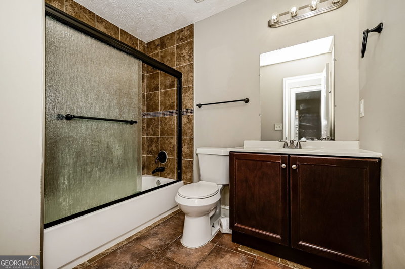 Photo 18 of 6155 Raleigh Oaks Court