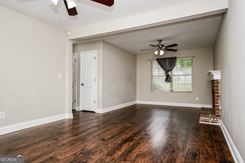 Photo 11 of 6155 Raleigh Oaks Court