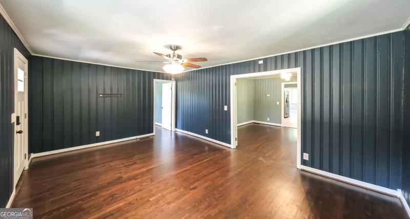Photo 6 of 2986 Hilltop Drive