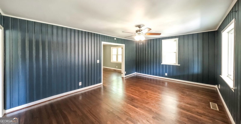 Photo 7 of 2986 Hilltop Drive