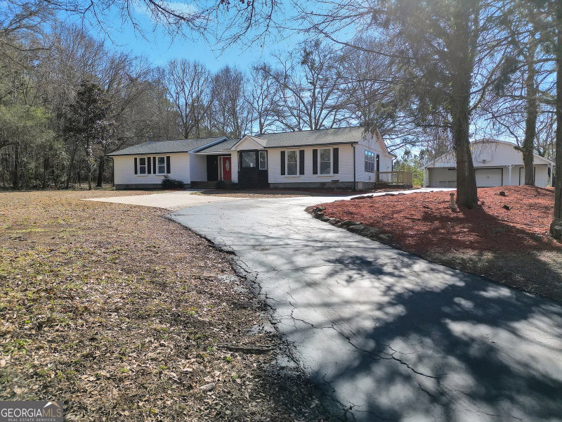 Photo 4 of 140 Heritage Circle