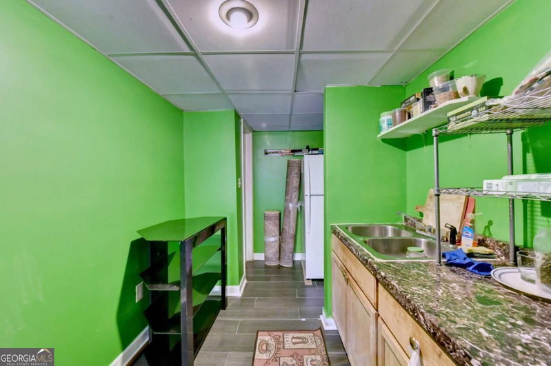 Photo 33 of 3900 Greystone Court W