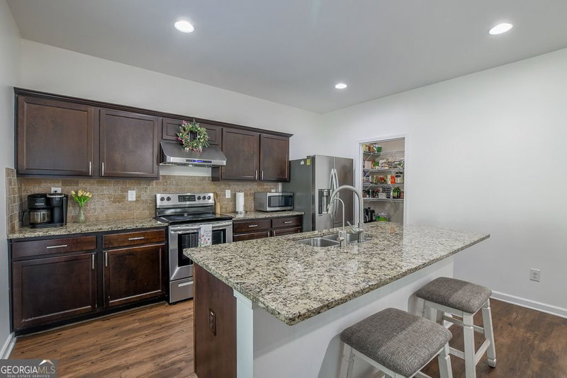 Photo 12 of 1428 Cragston Drive