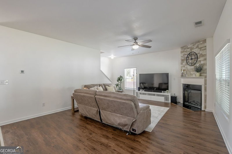 Photo 21 of 1428 Cragston Drive