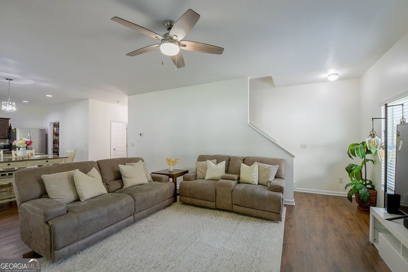 Photo 23 of 1428 Cragston Drive