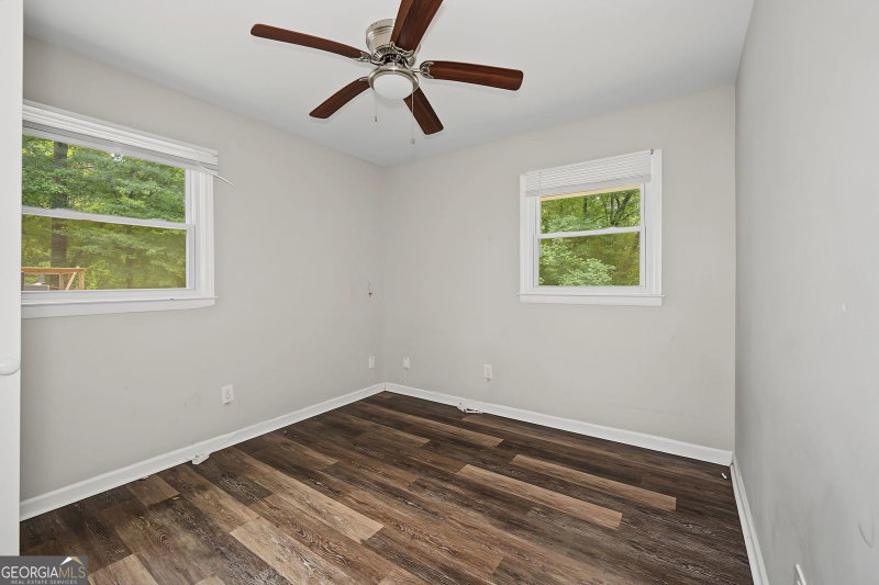 Photo 12 of 2159 Dresden Drive NE