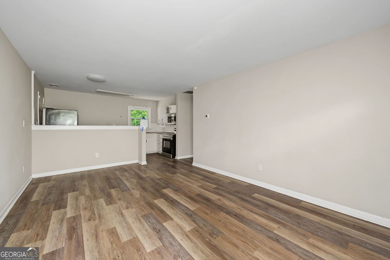 Photo 3 of 2159 Dresden Drive NE