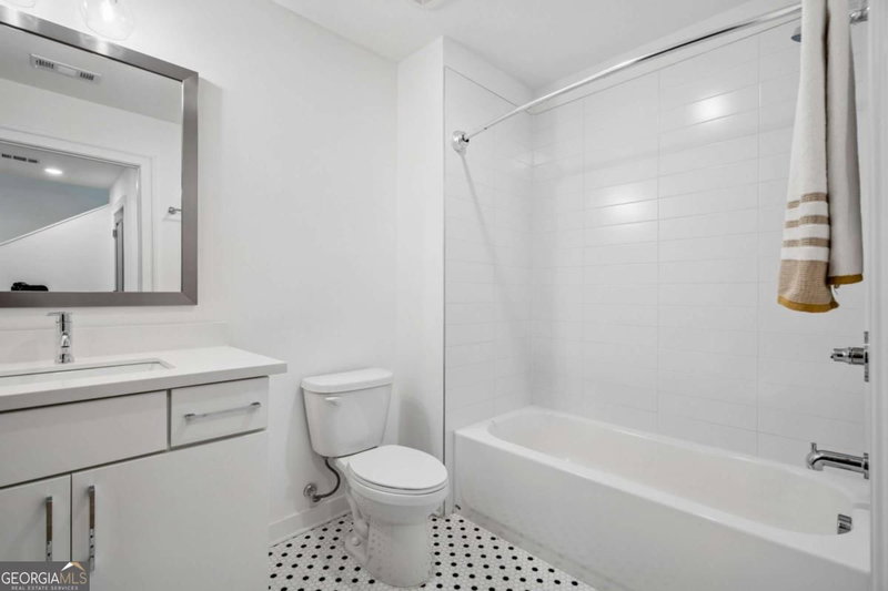 Photo 27 of 403 Pratt Drive SE #1001