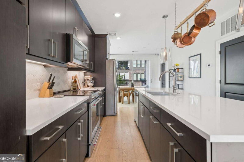 Photo 11 of 403 Pratt Drive SE #1001