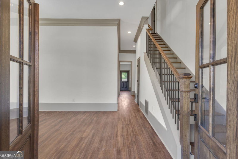 Photo 6 of 31 Pinson Street