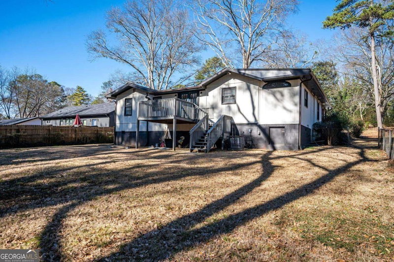 Photo 44 of 2411 Fair Lane