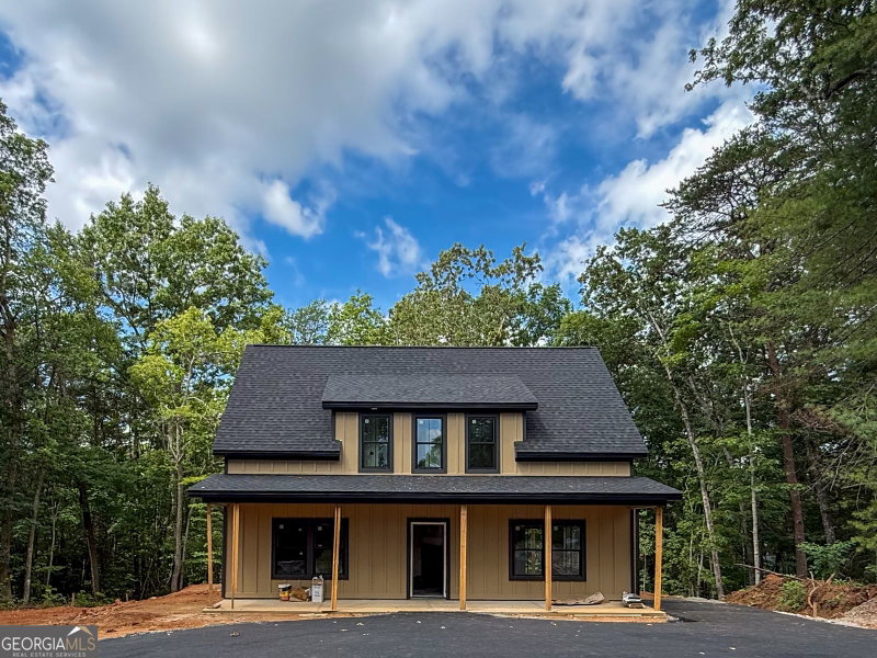 Photo 5 of 141 Forest Glen Drive