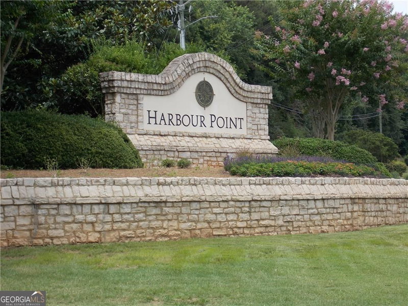 3533 Lake Ridge Drive