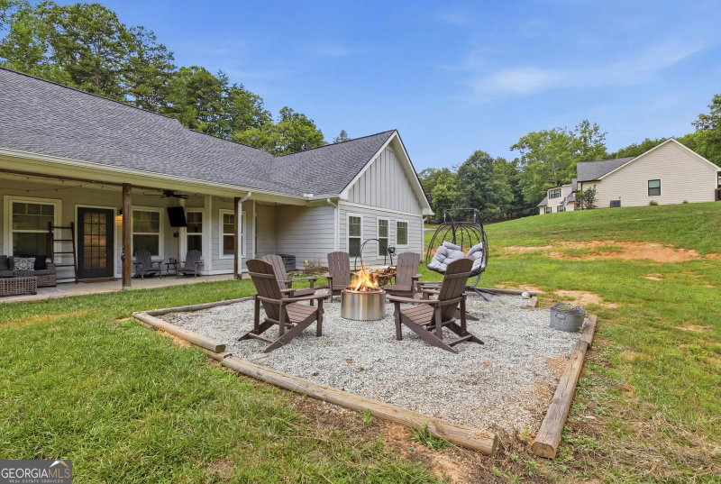 Photo 15 of 70 Stone Hearth Drive
