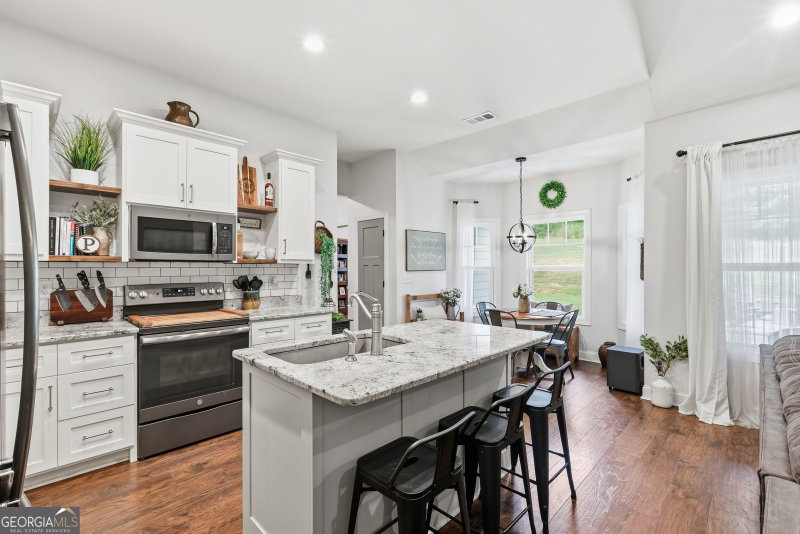 Photo 9 of 70 Stone Hearth Drive