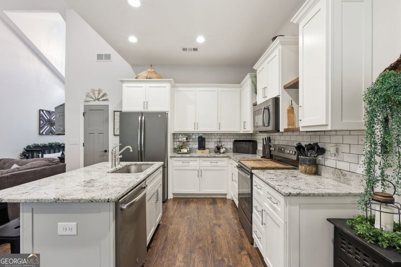 Photo 10 of 70 Stone Hearth Drive