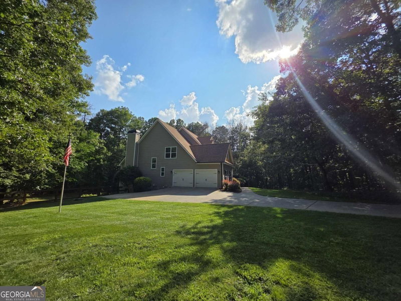 Photo 2 of 20 Blacksmith Lane NW