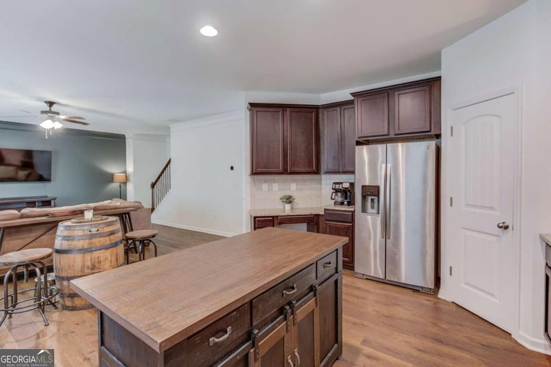Photo 11 of 3425 Hope Road SW