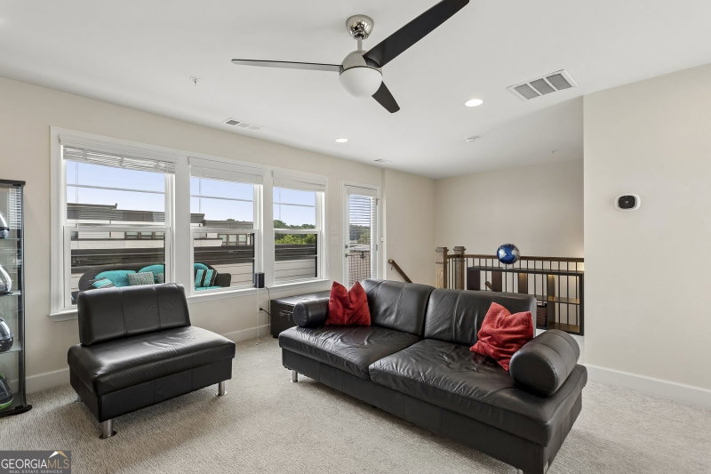 Photo 43 of 2150 Hinton Drive SE