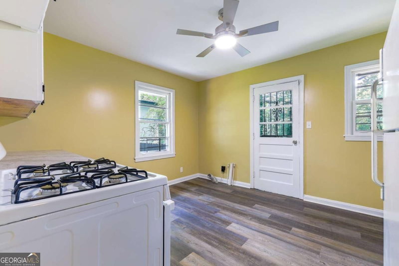 Photo 6 of 2288 Polar Rock Avenue SW