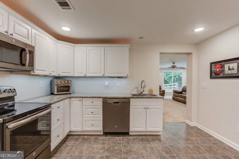 Photo 53 of 185 Woodland Terrace