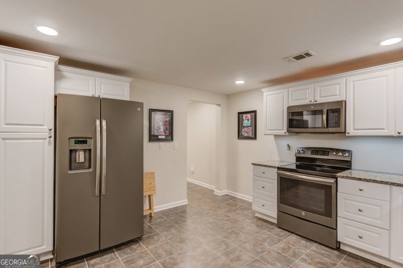 Photo 55 of 185 Woodland Terrace