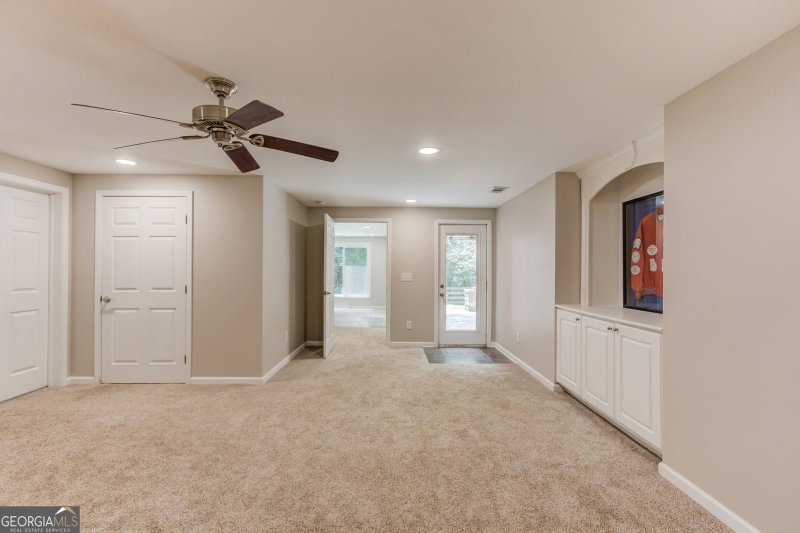 Photo 58 of 185 Woodland Terrace