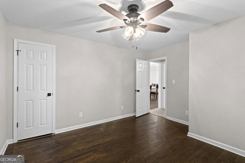 Photo 12 of 400 Somerset Drive