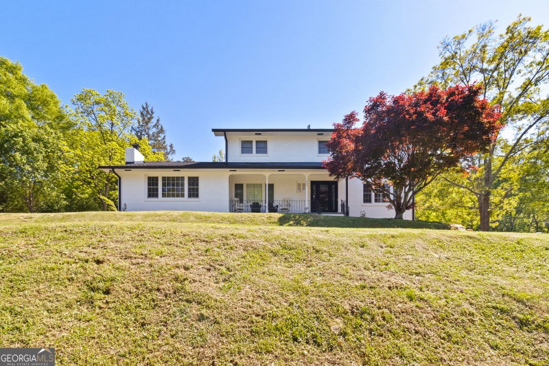 Photo 3 of 400 Somerset Drive
