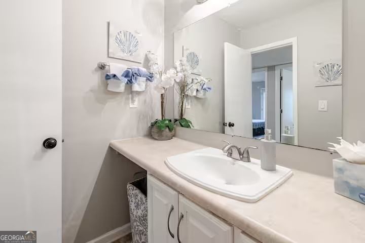 Photo 11 of 1312 Brockett Place