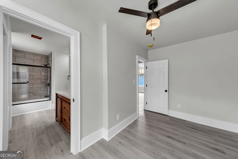 Photo 17 of 1053 Metropolitan Parkway