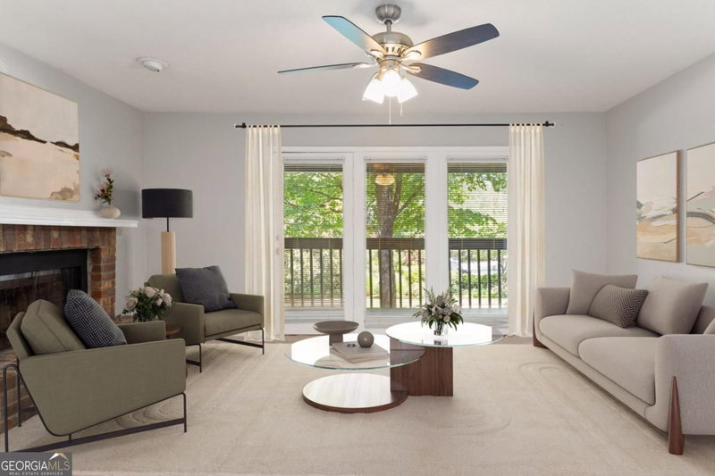 Photo 2 of 1009 McClelen Way