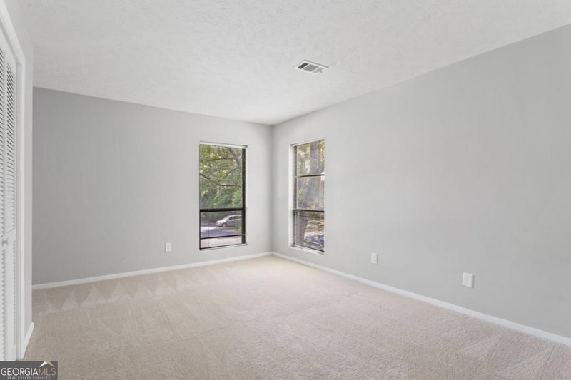 Photo 16 of 1009 McClelen Way