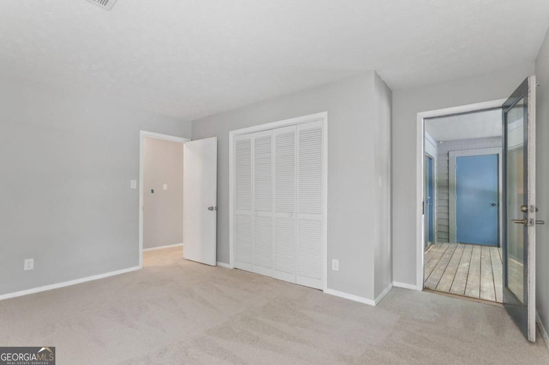 Photo 17 of 1009 McClelen Way